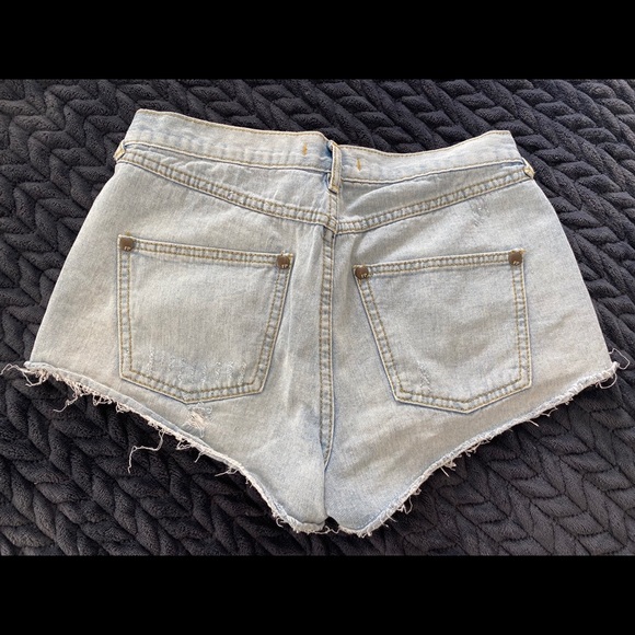 FREE PEOPLE // bleach cutoff high rise shorts - Picture 2 of 3